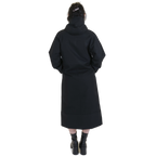 KOLO Berlin Modelabel aus Berlin. Der Mantel EOS aus Bio Baumwolle (Ventile, EtaProof) schwarz