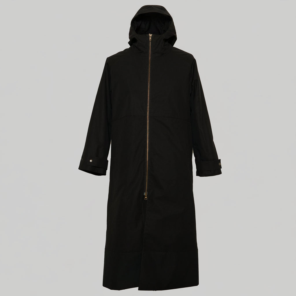 KOLO Berlin Modelabel aus Berlin. Der Mantel EOS aus Bio Baumwolle (Ventile, EtaProof) schwarz