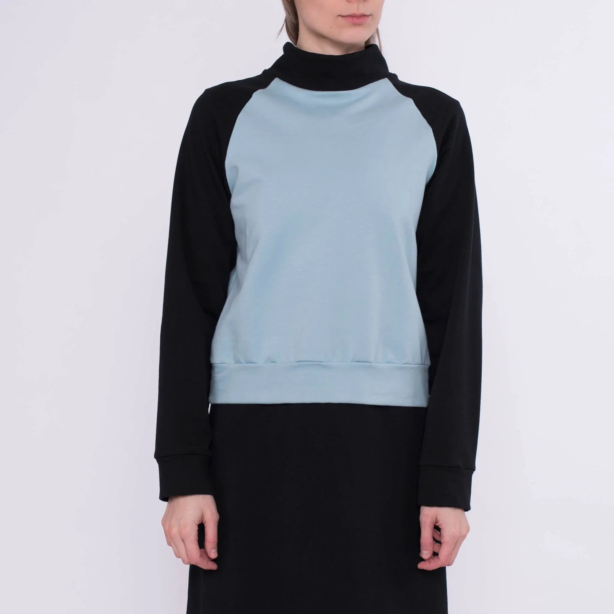 Raglansweater Nordic aus Baumwolle (Bio) - hellblau - KOLO Berlin