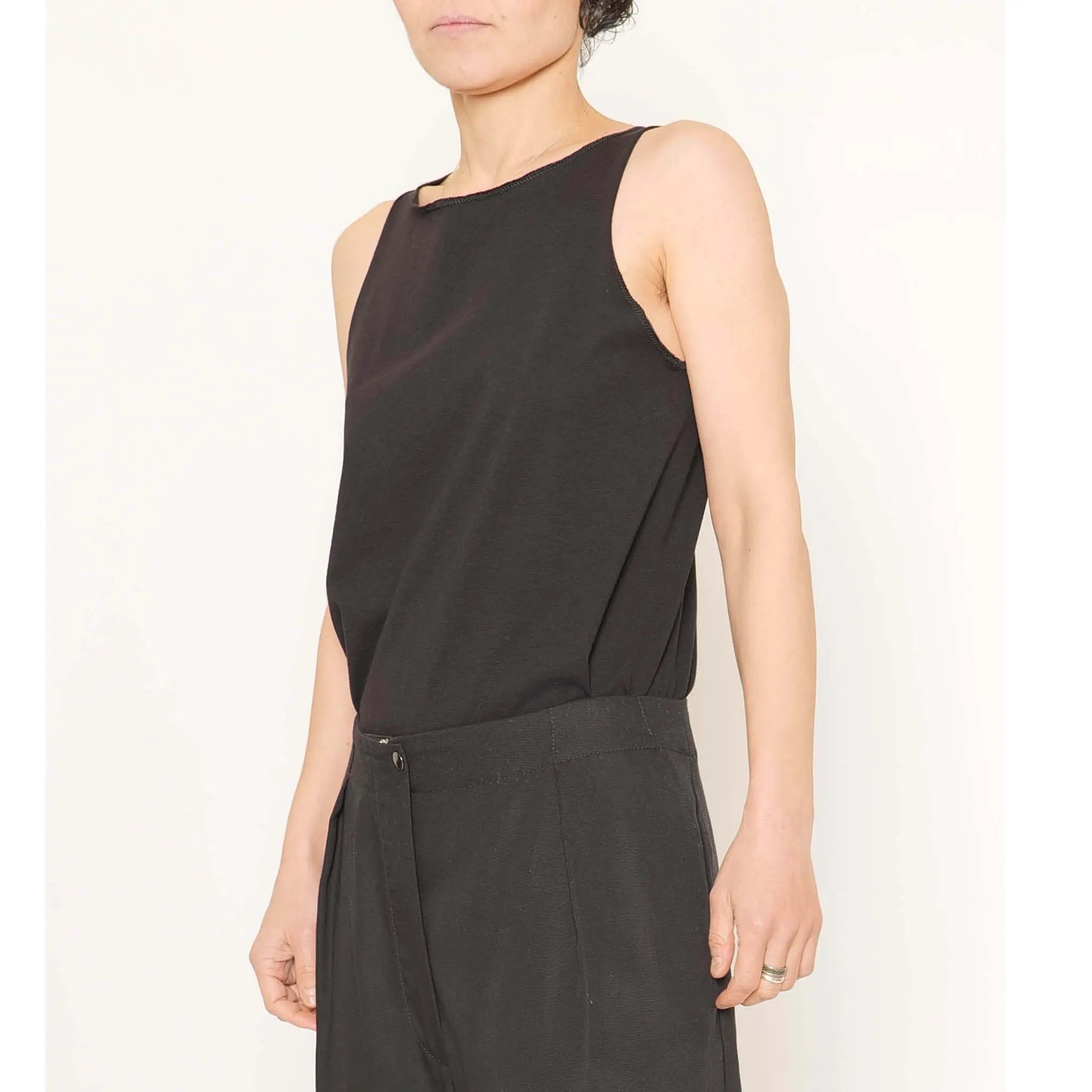 Tank Top Croix aus Tencel Lyocell - schwarz - KOLO Berlin